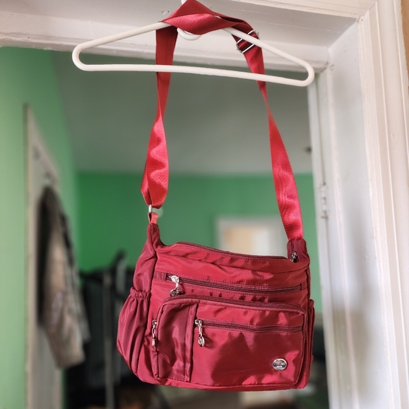 Jieol shi fashion women's maroon over the shoulder bag. - Picture 8 of 8